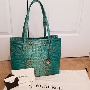 Brand new!! Brahmin Med Julian Melbourne